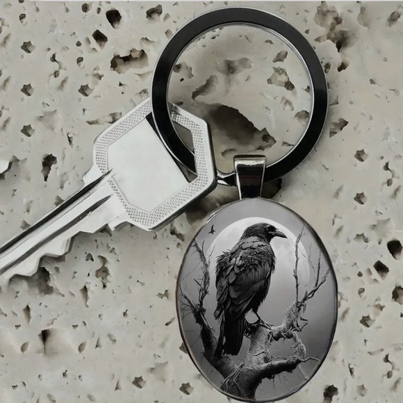Keychain Bag Charm Black Raven Oval Gothic Wiccan emo vamp Viking Stylish Trendy - Picture 5 of 6